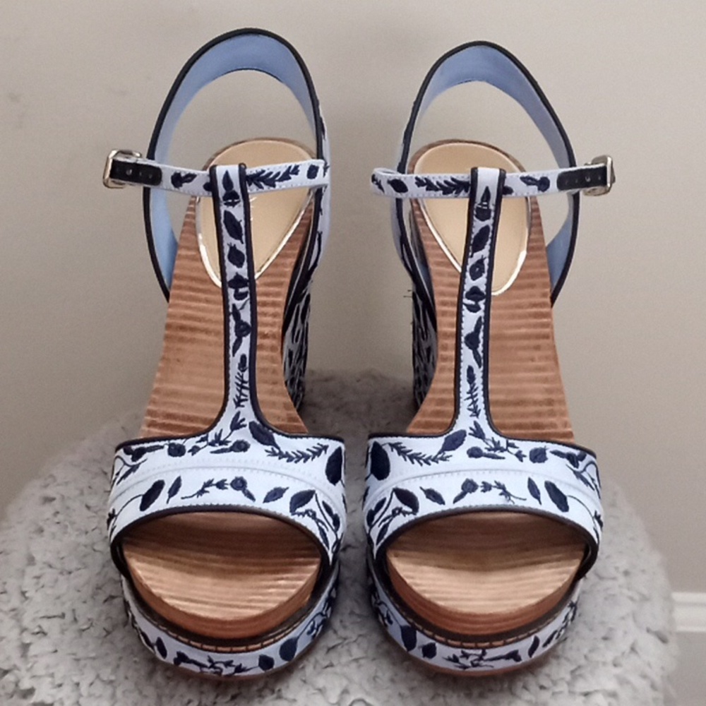Gianna Bini Sarritahh BoyFrnd Blue Wedge-heeled Sandal